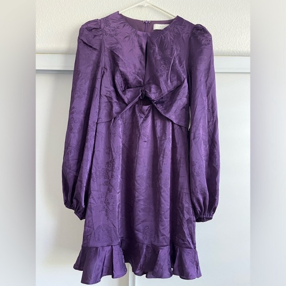 NWT Astr The Label Purple Satin Twist Front Mini Dress. Size Small. Long Sleeves - Picture 2 of 7